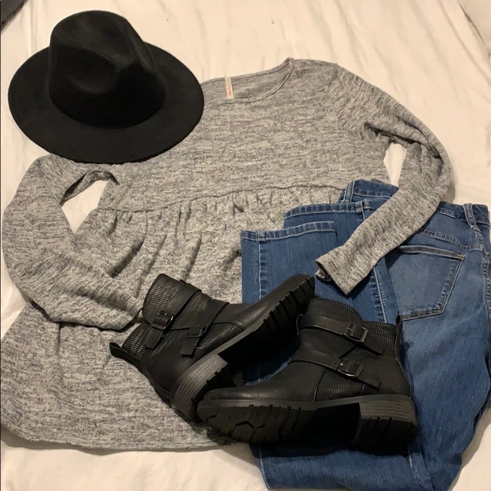 Gray tunic